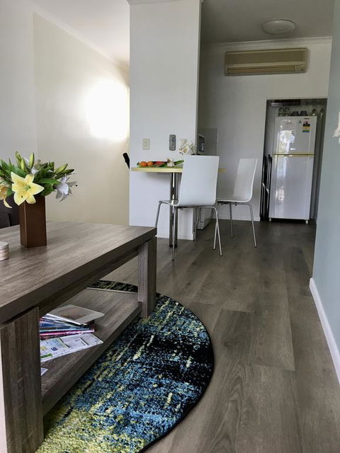 Apartment In 4,  Resort - Pool Views - Great Location - Kalgoorlie Accommodation 3