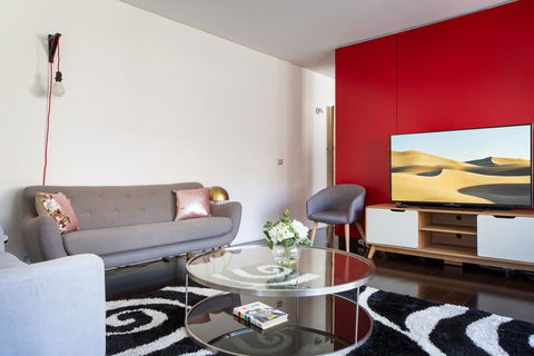 Apartment With Balcony And Parking Near Racecourse - Kalgoorlie Accommodation 0