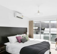 APOLLO 13 STUDIO - free wifi opposite beach - Kalgoorlie Accommodation