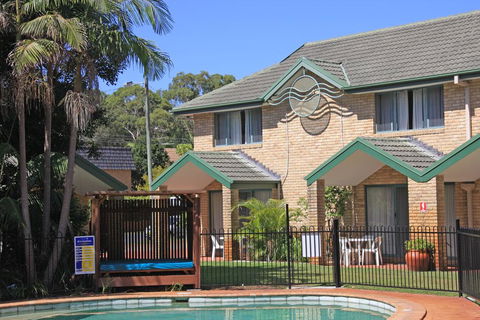 Aqua Villa Holiday Apartments - Kalgoorlie Accommodation 0