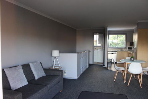 Aqualuna Apartments - Kalgoorlie Accommodation 3