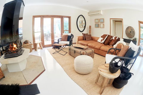 Arcadian Retreat - Kalgoorlie Accommodation 0
