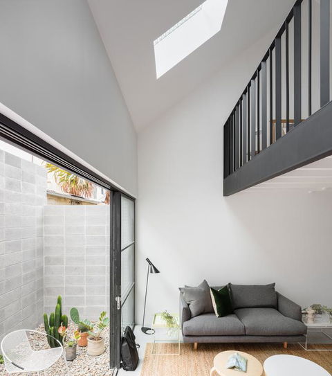 Architectural Design Award Winning City House - Kalgoorlie Accommodation 3