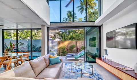 Aria Port Douglas Villas - Kalgoorlie Accommodation 1