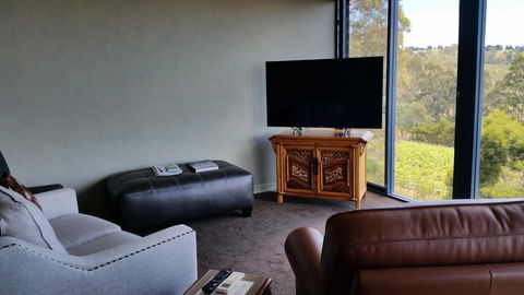 Armalong Winery Chalets - Kalgoorlie Accommodation 3