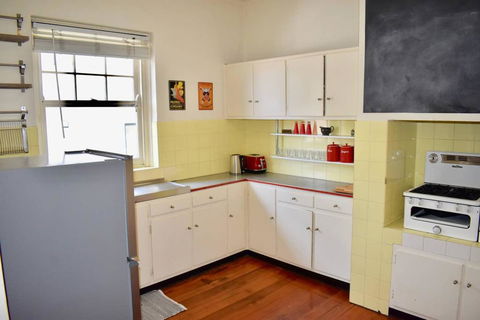Artistic Apartment In Sunny Elwood Near St Kilda - Kalgoorlie Accommodation 1