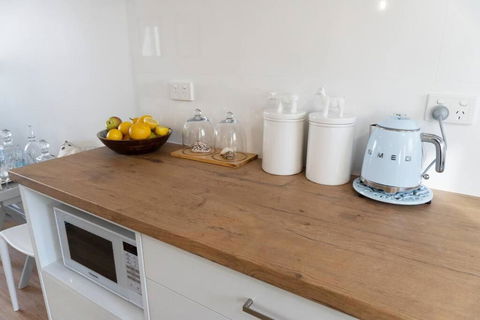 Luxurious Beach Front Apt With Ocean View Balcony - Kalgoorlie Accommodation 3