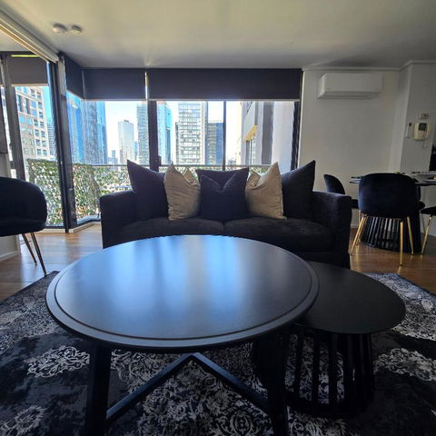 Luxuriq On Bourke - Kalgoorlie Accommodation 1