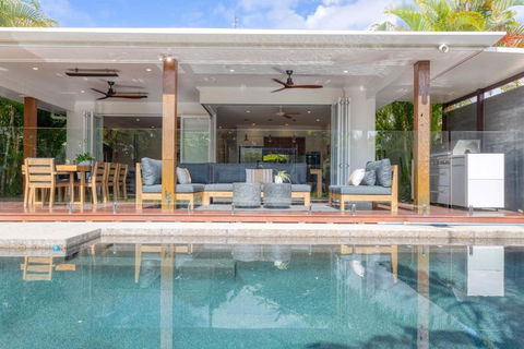 Luxury 6 Bedroom Home In Golden Beach - Kalgoorlie Accommodation 0