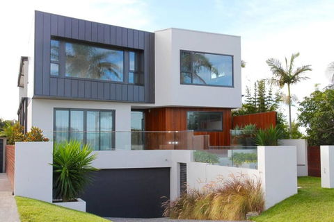 Luxury Holiday Retreat, 5 Bedroom, Dual Beach View - Kalgoorlie Accommodation 3