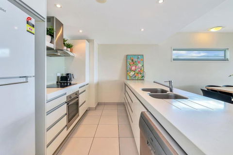 Luxury In Litchfield Street - Heart Of The CBD - Kalgoorlie Accommodation 0