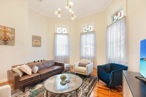 Luxury On The Esplanade - Kalgoorlie Accommodation 1