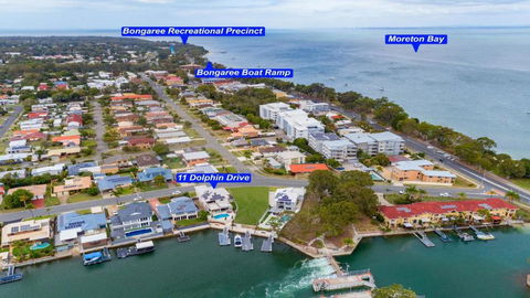 Luxury Waterfront Family Entertainer On Dolphin - Kalgoorlie Accommodation 2