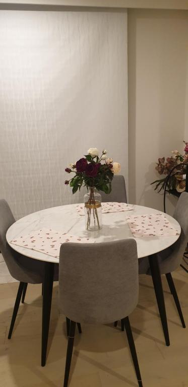 M-city Apartment - Kalgoorlie Accommodation 0