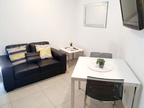 M5 West Perth Studio Apartment Near Kings Park - Kalgoorlie Accommodation 1