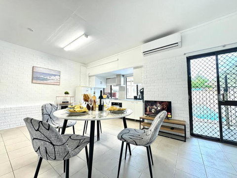 Macgregor 2bed Studio - Kalgoorlie Accommodation 0