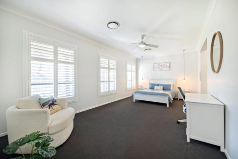 Macquarie Entertainer - Pool Retreat, Pet Friendly - Kalgoorlie Accommodation 2