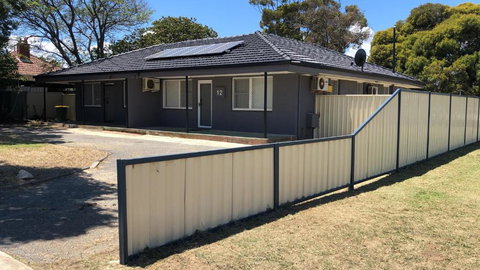 Maddington House Unit A - Kalgoorlie Accommodation 0