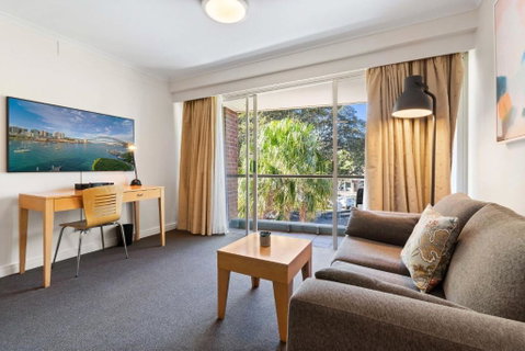Magical Manly - Kalgoorlie Accommodation 0