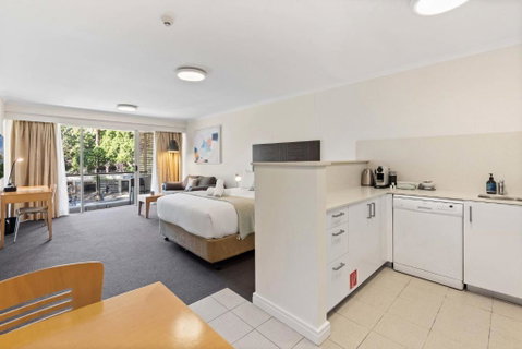 Magical Manly - Kalgoorlie Accommodation 3
