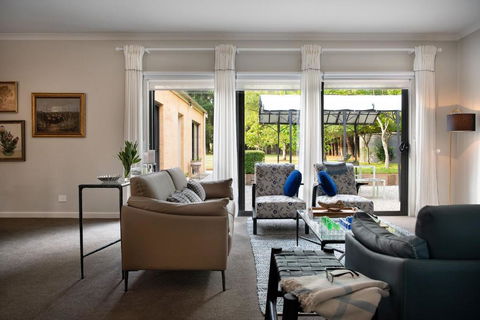 Maison 24 - Kalgoorlie Accommodation 1