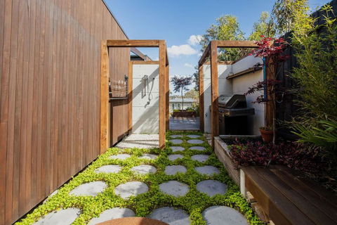 Maison Du Rocher - Meaby Street - Sleeps 6 - Pets - Kalgoorlie Accommodation 3