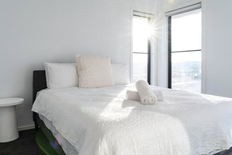 Mellow Berwick Home - Kalgoorlie Accommodation 1