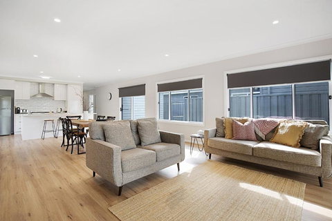 Milawa Vineyard Views - Guesthouse 2 - Kalgoorlie Accommodation 2