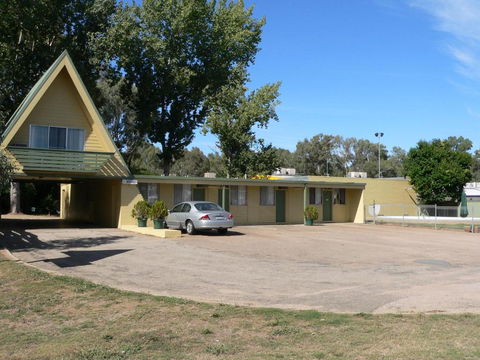 Millers Cottage Motel - Kalgoorlie Accommodation 2