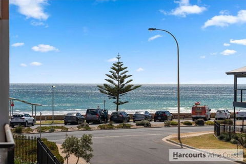 Moana Seaside Retreat - 2 Bedroom, Spa , Living Area & Pet Friendly - Kalgoorlie Accommodation 0