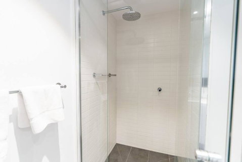 Modern 1 Bed Opposite Racecourse - Kalgoorlie Accommodation 3