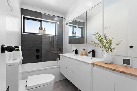 Modern Courtyard Oasis For Easy Beachside Living - Kalgoorlie Accommodation 2
