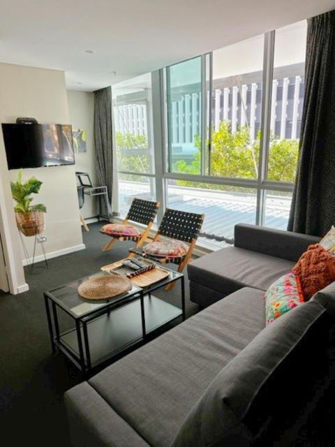 NEW Exquistely Furnished 2 Bedroom Apartment - Kalgoorlie Accommodation 1