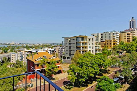 Mountway Holiday Apartments - Kalgoorlie Accommodation 2