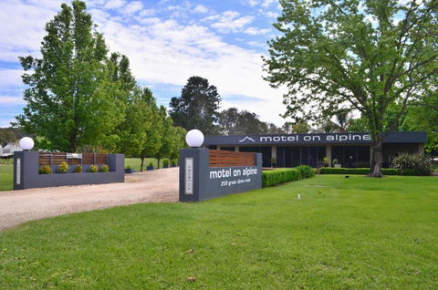 Myrtleford Motel On Alpine - Kalgoorlie Accommodation 1