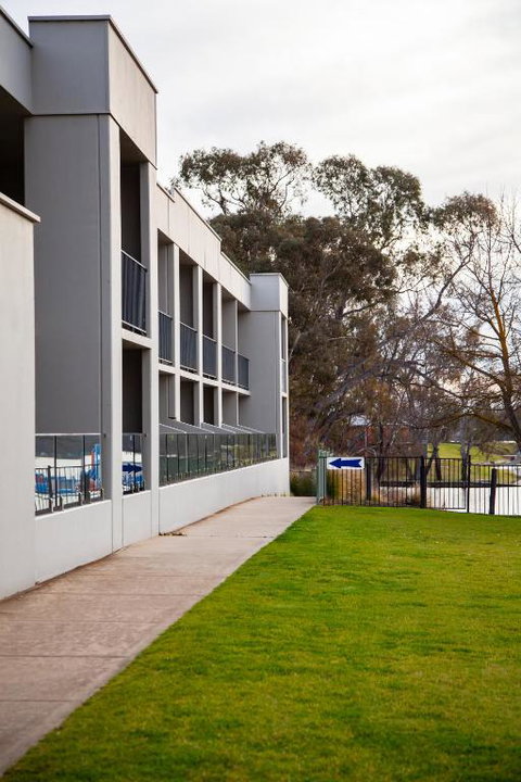 Nagambie Waterfront Motel - Kalgoorlie Accommodation 1