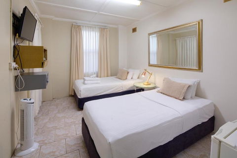 Neutral Bay Lodge - Kalgoorlie Accommodation 3