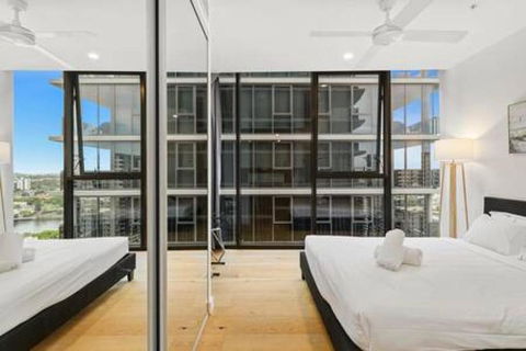 NEW Centrally Located High Level Studio Apartment - Kalgoorlie Accommodation 1