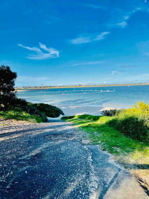 NEW Furnish, 3 Min SYD Airport, 1 Min Walk Beach - Kalgoorlie Accommodation 2