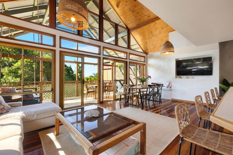 NEW Luxury Angourie Villa! Dream Location, WiFi ++ - Kalgoorlie Accommodation 0