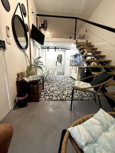 NEW! Sea Joley Tiny Home - Kalgoorlie Accommodation 3