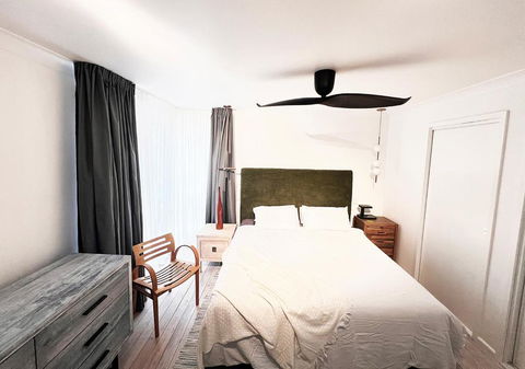 NEW Serene Modern Oasis - Kalgoorlie Accommodation 2