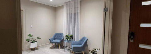 Newly Built Cozy Double Storey 3 Bed Room House At Prospect. - Kalgoorlie Accommodation 0