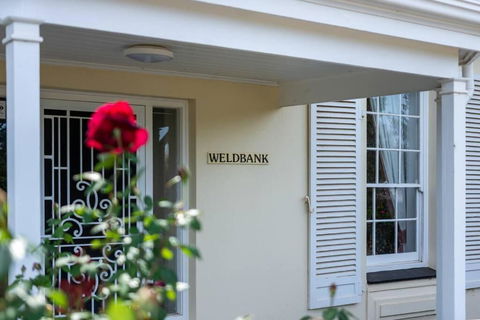 Normanville, Large Historic Three Bedroom Home - Kalgoorlie Accommodation 1