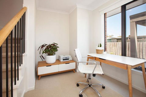 Northside Townhouse Geelong - Kalgoorlie Accommodation 3
