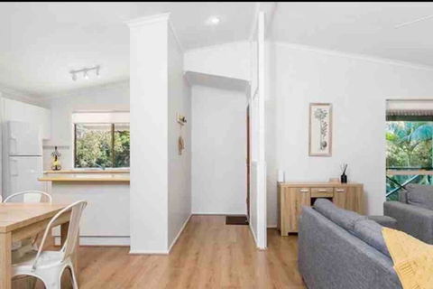 NORTH BYRON BEACH HOUSE Surf Sun Sand - Kalgoorlie Accommodation 3