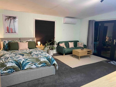 On Track Getaway - Kalgoorlie Accommodation 0