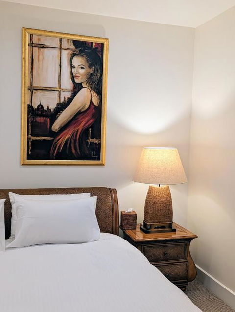 ONE Luxury Apartment - Kalgoorlie Accommodation 1