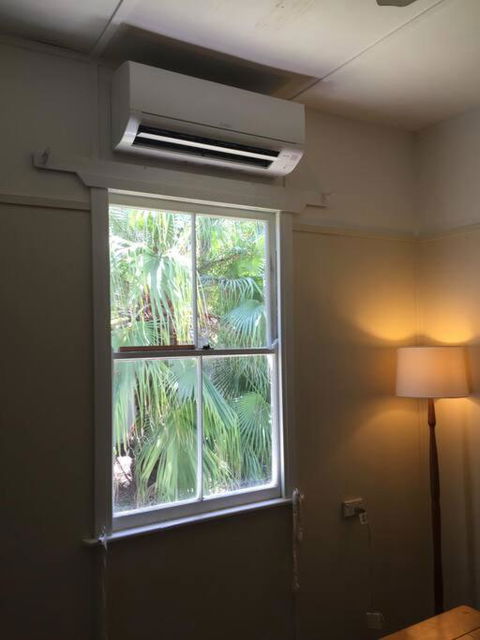 Original Surf Cottage In Heart Of Pottsville Beach - Kalgoorlie Accommodation 3