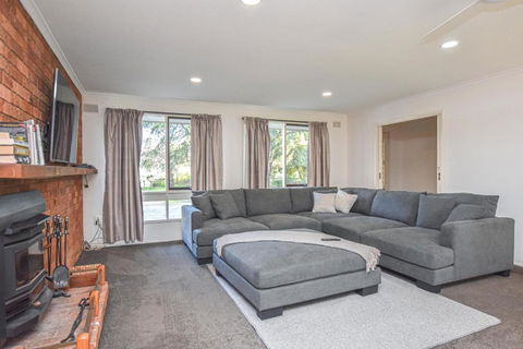 Ovens Valley Retreat - Kalgoorlie Accommodation 0
